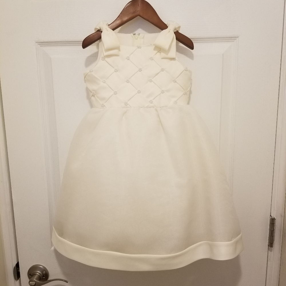 Elegant Toddler girls formal dresses sizes 2 and 4